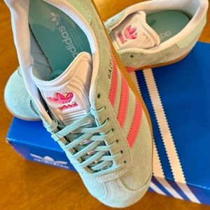 Adidas Women's Gazelle Pastel Green and Pink Sneakers